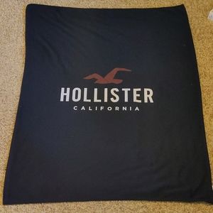 Hollister fleese blanket